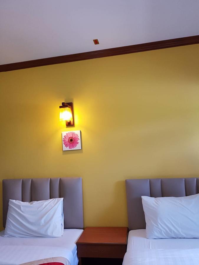 Jim Dandy Place Hotel Phuket ภายนอก รูปภาพ